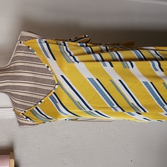 Forever Sundress V Neck BAck Out - Picture 5 of 7